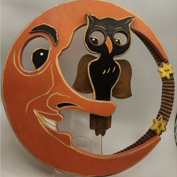 Halloween Retro Style Wood Tin Crescent
Moon Owl Wall Hanging - Picture 1 of 7